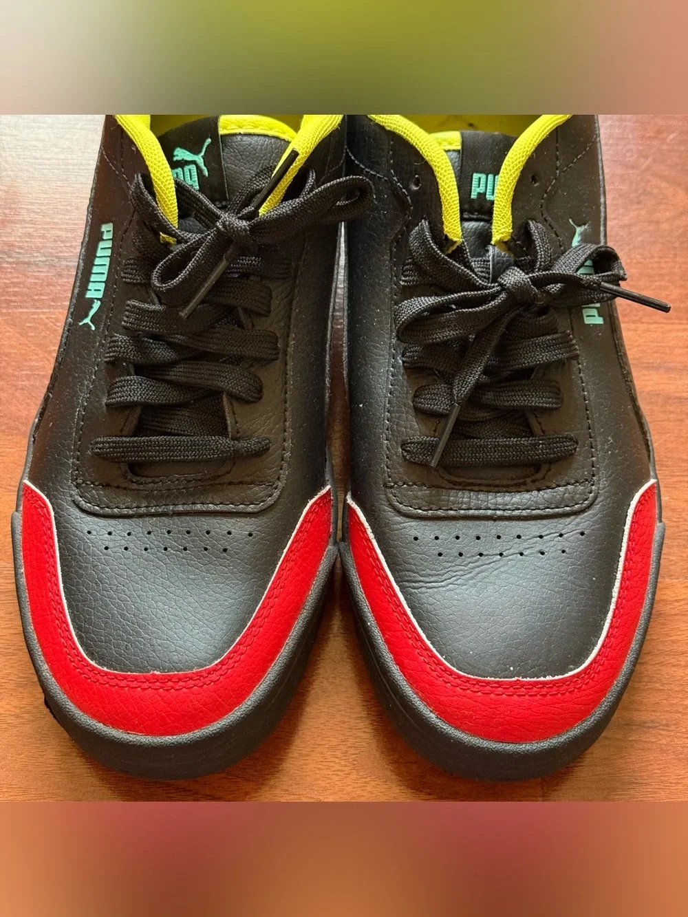 Puma Caracal sneakers men's size 7.5 women's size 9 black high-risk red nrgy